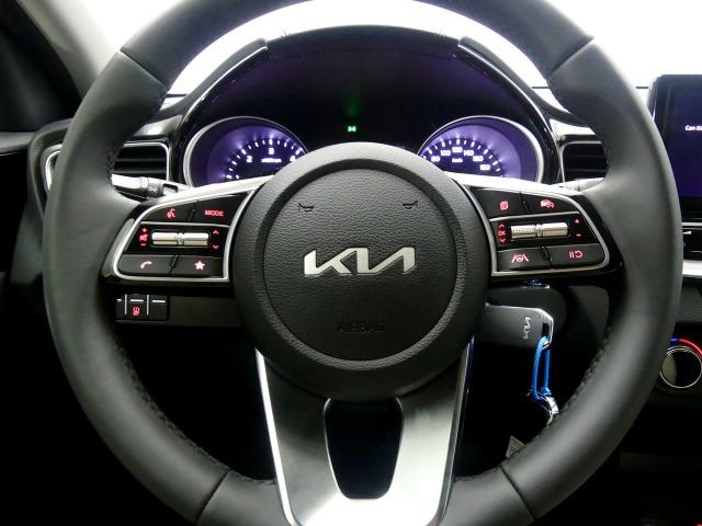 Kia Ceed 1.6 MHEV TECH 136 5P