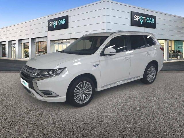 Mitsubishi Outlander 2.4 PHEV Kaiteki 4WD Auto 165 kW (224 CV)