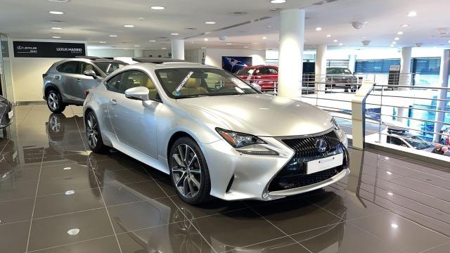 LEXUS 2.5 300h Luxury 413€/mes