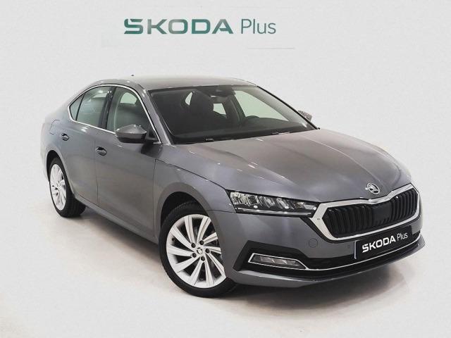 Skoda Octavia 1.4 TSI iV P-HEV Selection DSG 150 kW (204 CV)