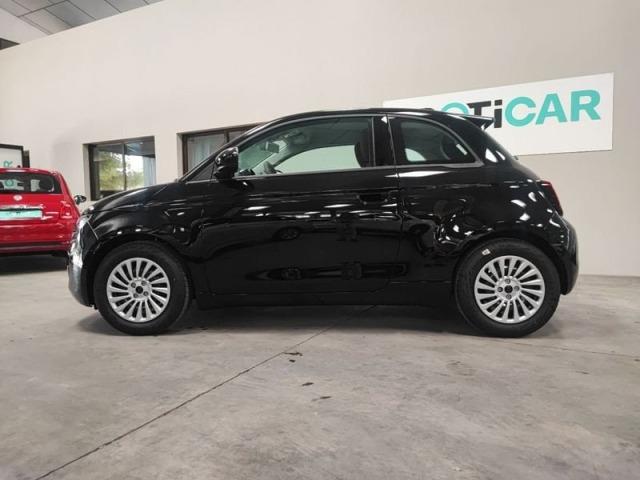 Fiat 500e 320km 118cv Auto. Icon