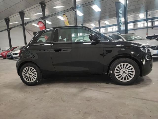 Fiat 500e 320km 118cv Auto. Icon