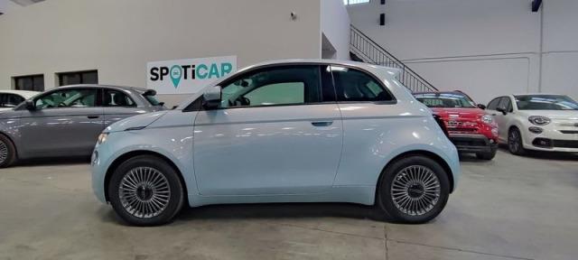 Fiat 500e 320km 118cv Auto. Icon