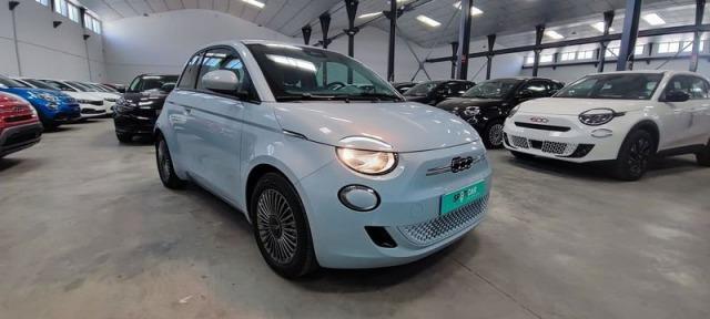 Fiat 500e 320km 118cv Auto. Icon