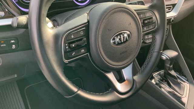 Kia Niro 1.6 GDi PHEV 104kW (141CV) Concept