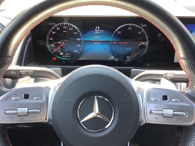 MERCEDES-BENZ Eqb EQB 300 4MATIC