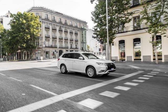 Mitsubishi Outlander PHEV 2019