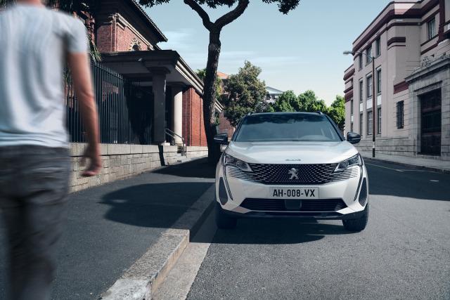 Peugeot 3008 Hybrid4 Plug-in 2020