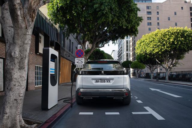 Peugeot 3008 Hybrid4 Plug-in 2020