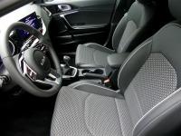 Kia Ceed 1.6 MHEV TECH 136 5P