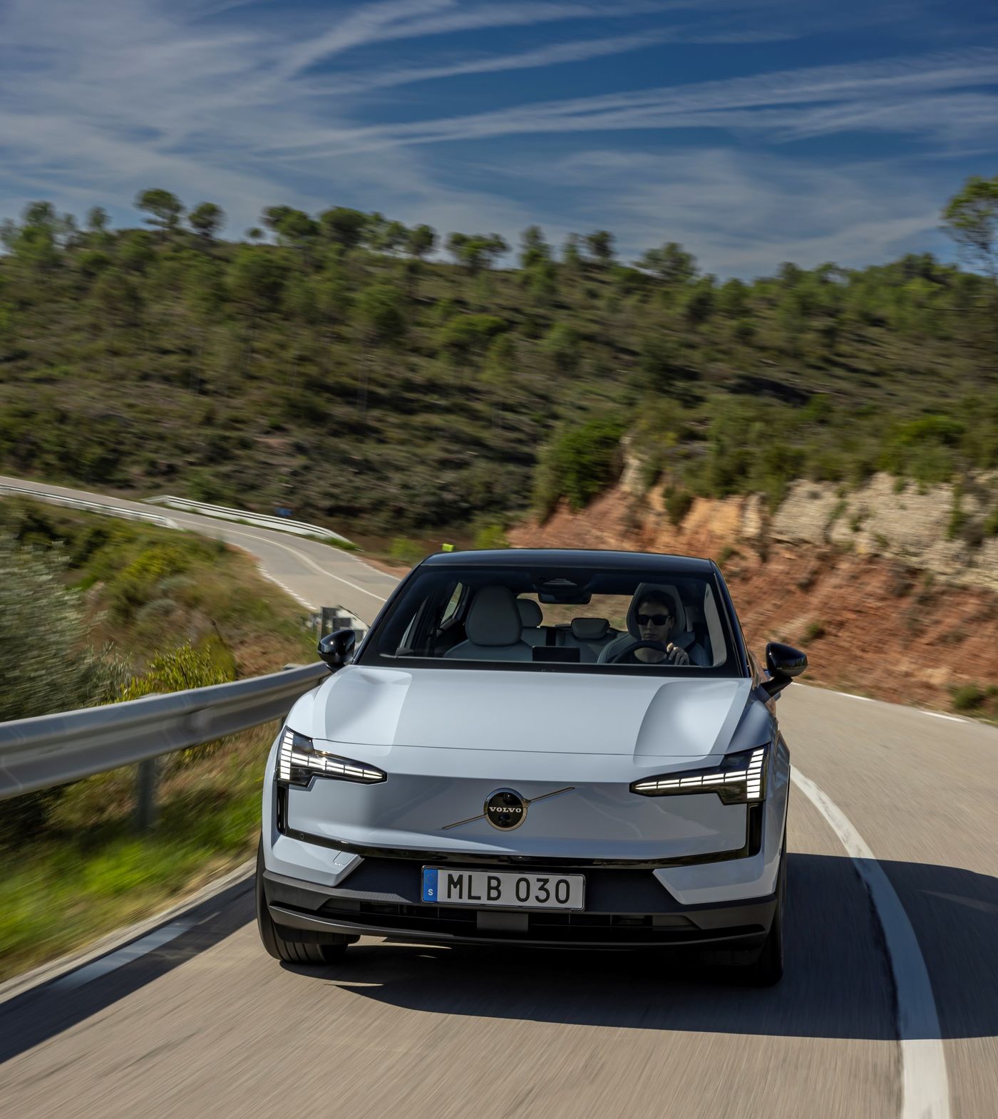 3 consejos básicos, sencillos e imprescindibles para viajar en coche eléctrico este verano, y siempre, y hacerlo disfrutando con todas las garantías