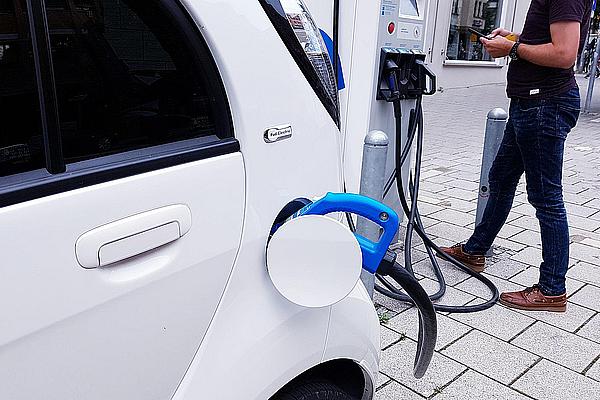 Arranca la Mesa de Gobernanza del Coche Eléctrico con el objetivo de 3 millones en 2030