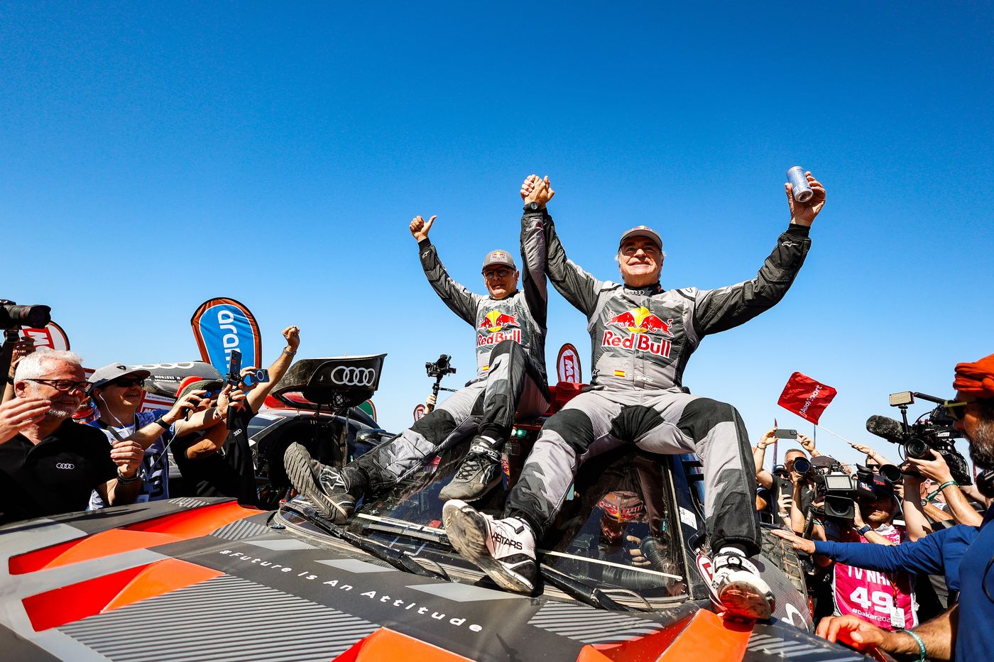 Audi RS Q e-tron, el vehículo electrificado que ha ganado el Rally Dakar 2024 con Carlos Sainz al volante y Lucas Cruz como copiloto