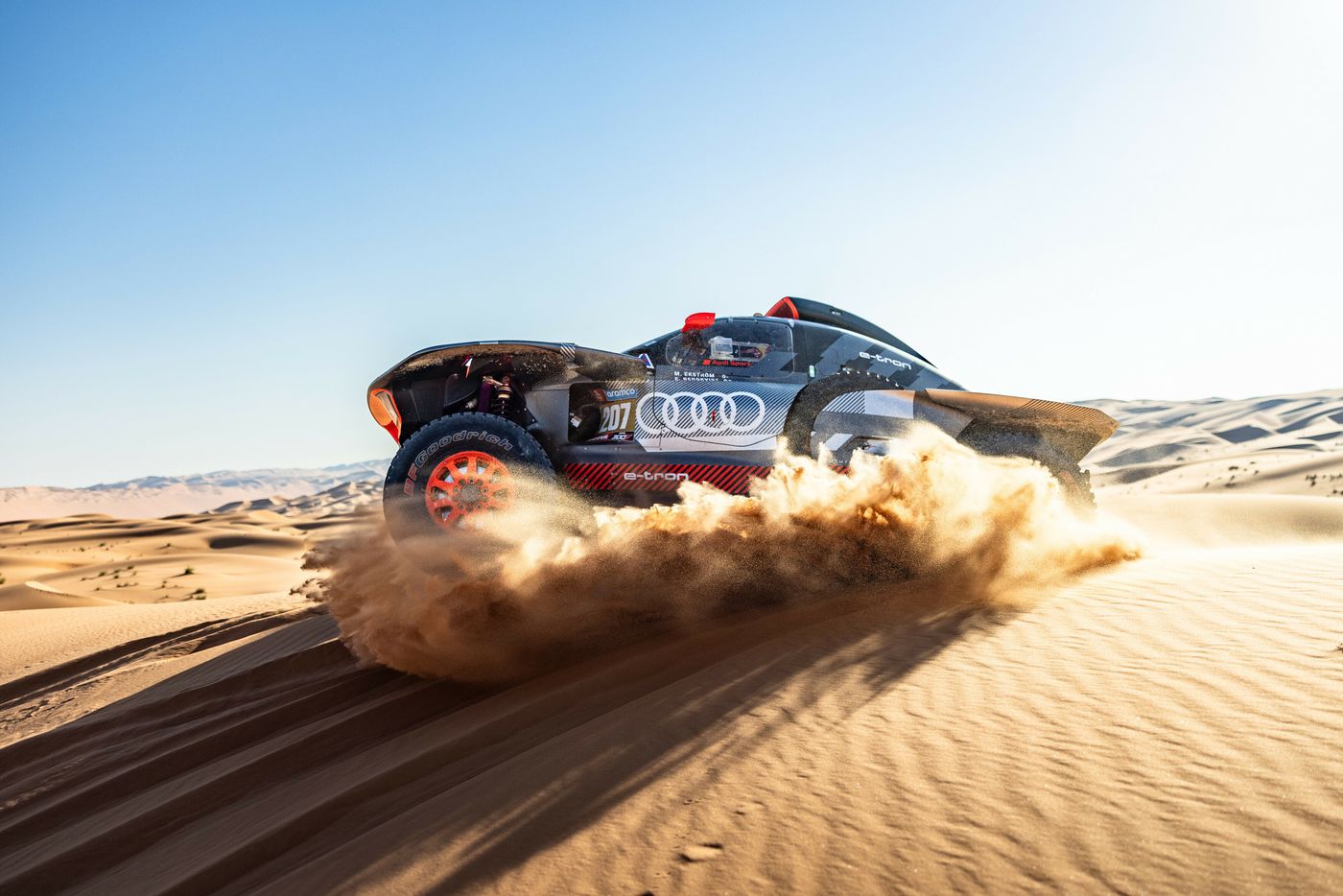 Audi RS Q e-tron, el vehículo electrificado que ha ganado el Rally Dakar 2024 con Carlos Sainz al volante y Lucas Cruz como copiloto