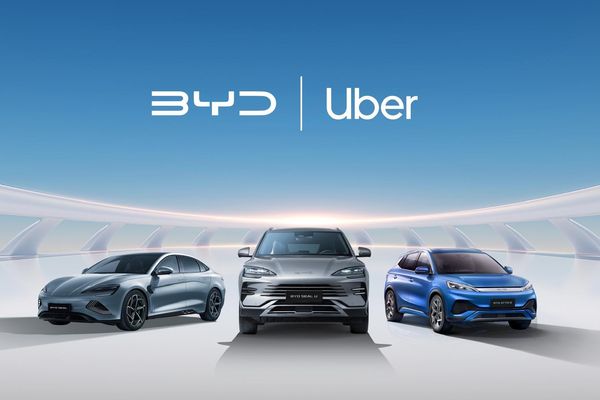 La marca de coche BYD y UBER anuncian un acuerdo para 'impulsar la transición mundial hacia la electromovilidad'