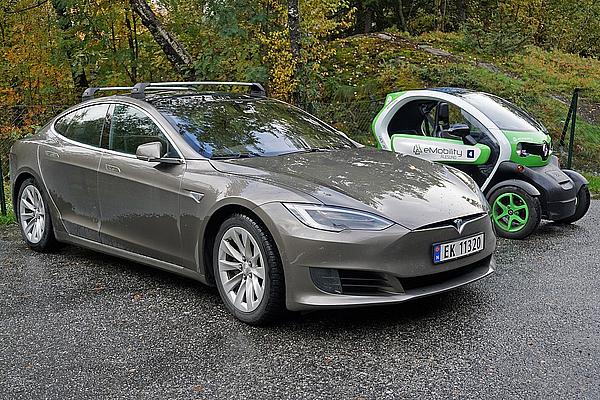 Un coche eléctrico por 100€/mes: el plan de Francia para que las rentas bajas accedan a la movilidad eléctrica