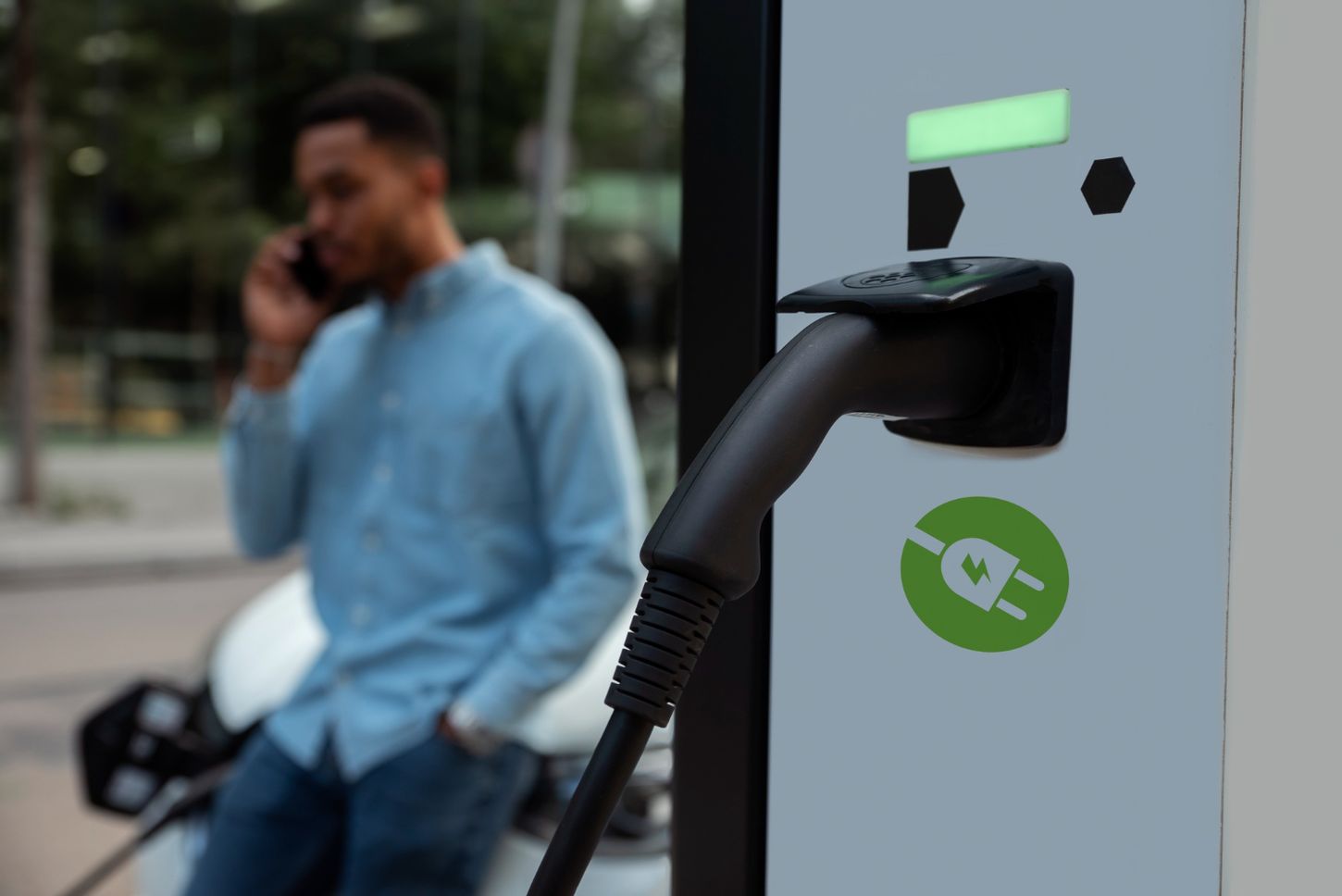 Crece la red de puntos de recarga para los coches eléctricos en España durante el segundo trimestre de este año, siendo ahora de 35.698 ubicaciones