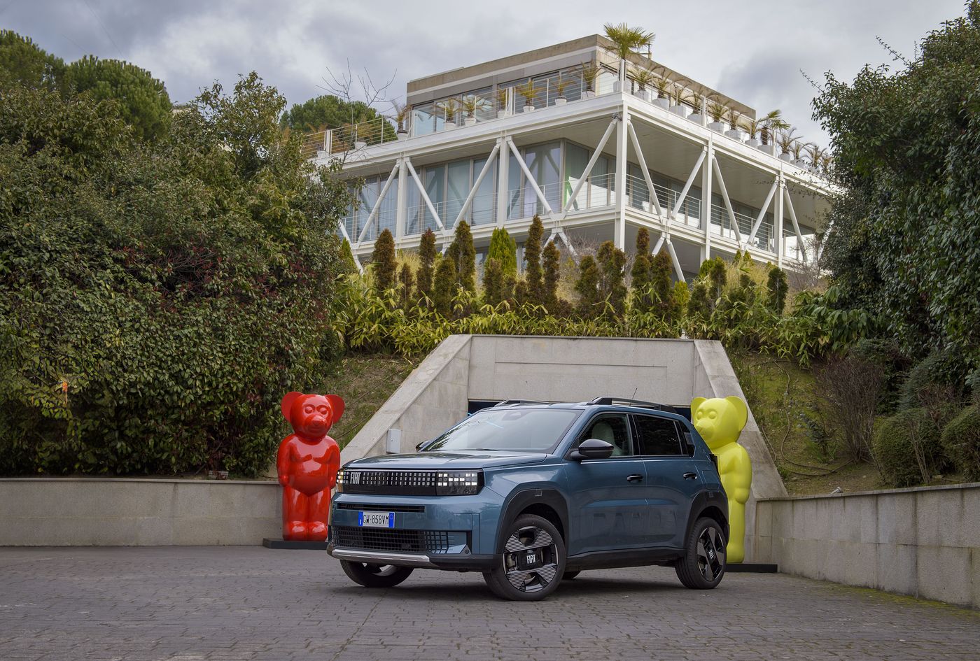 Del Panda al Grande Panda, otro más en la familia de este conocido modelo, tanto en híbrido como en eléctrico