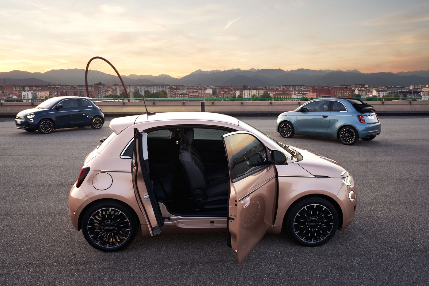 Fiat 500 E elegido El Mejor Coche Eléctrico Pequeño para Ciudad por la revista What Car