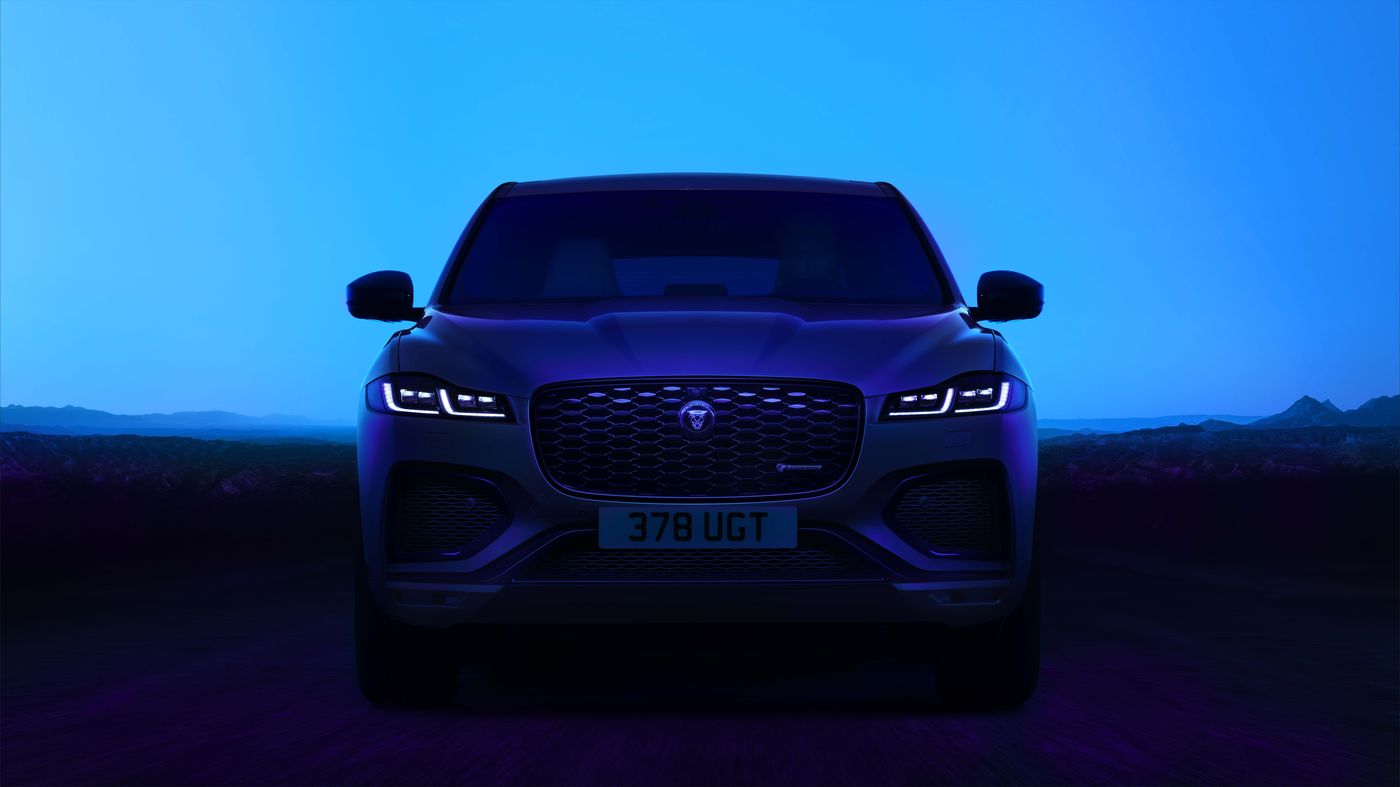 El Jaguar F-PACE híbrido enchufable aumenta su autonomía un 20 hasta los 65 kms en eléctrico, a la vez que baja el consumo de combustible y las emisiones por kilómetro