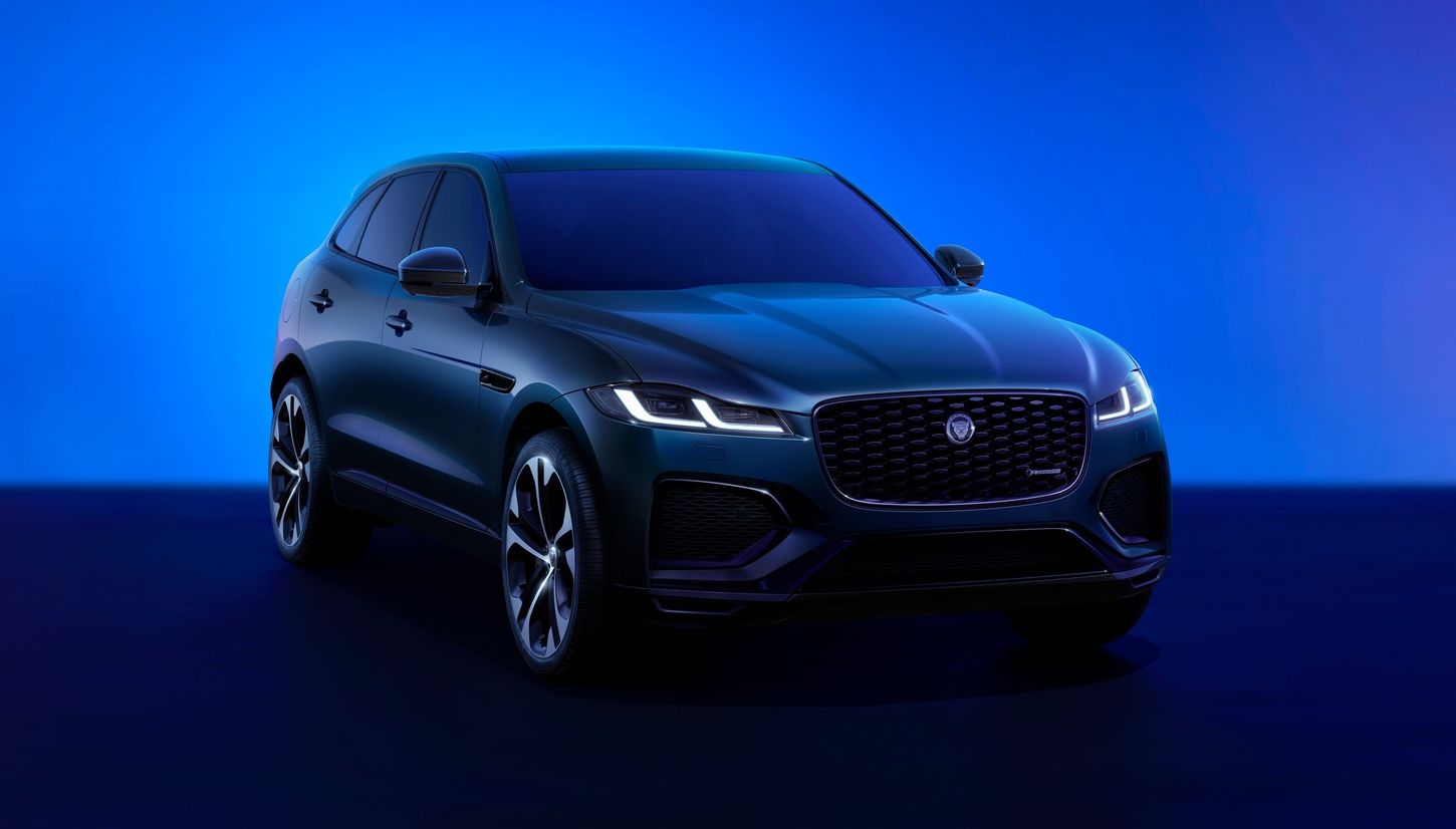 El Jaguar F-PACE híbrido enchufable aumenta su autonomía un 20%, hasta los 65 kms en eléctrico, a la vez que baja el consumo de combustible y las emisiones por kilómetro