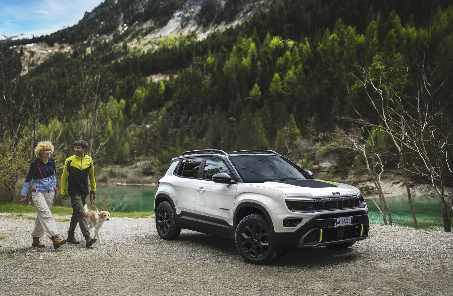 Jeep completa la gama del Avenger con la versión 4xe de tracción total, hibridación de 136 caballos y etiqueta ECO de la DGT