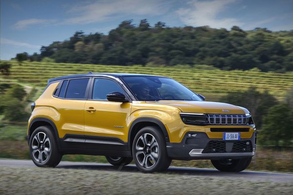 Jeep quiere convertirse en una marca SUV 100% eléctrica en Europa de aquí hasta 2030. Su primer producto 'cero emisiones' es el Avenger