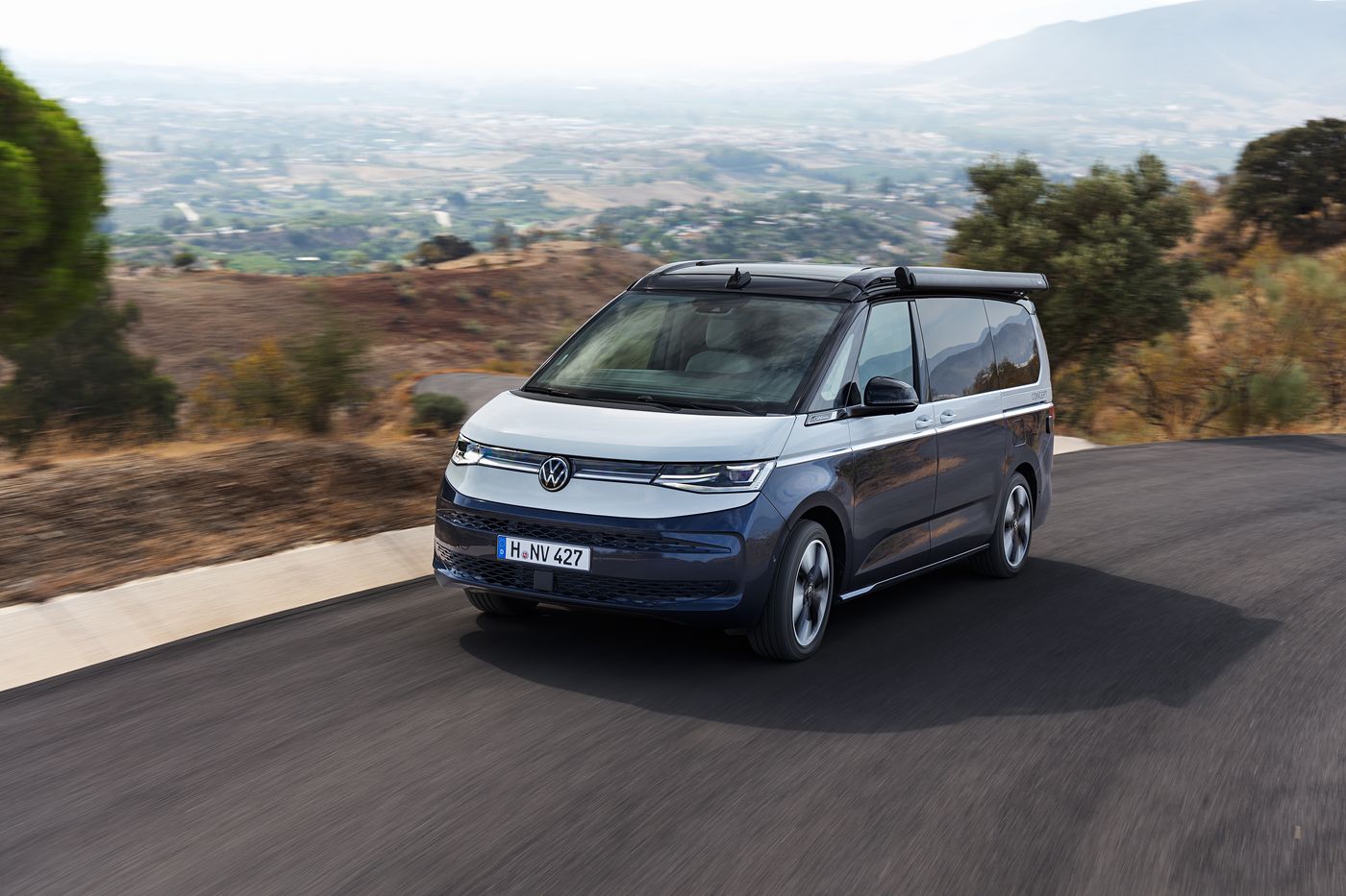 La próxima Volkswagen California será híbrida enchufable y además contará con más equipamiento y versatilidad