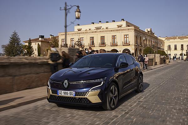 Nuevo Renault Megane E-TECH 100% eléctrico: el SUV con hasta 470 km de autonomía y asistente Google de serie