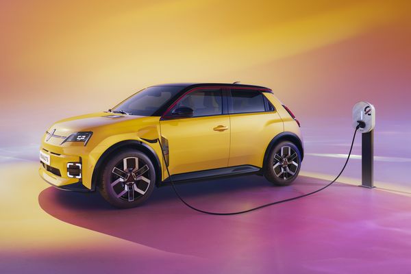 Todas las siglas que debes saber sobre un coche electrificado, desde los VE a los MHEV porque comparten características pero son distintos