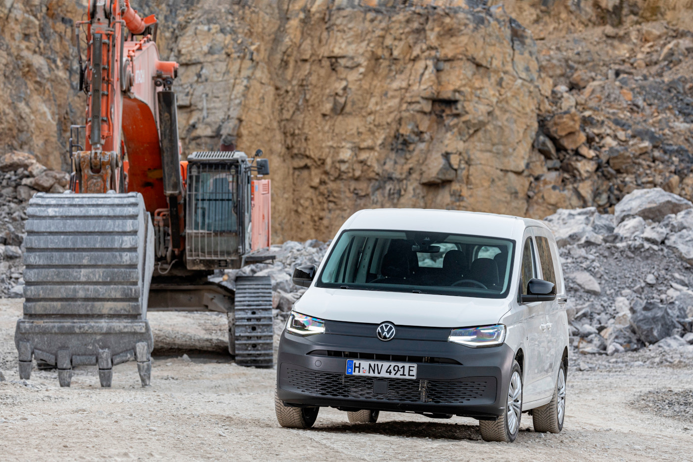 Movilidad sostenible en los Vehículos Comerciales de Volkswagen con sus renovados PHEV y especial énfasis en la Caddy