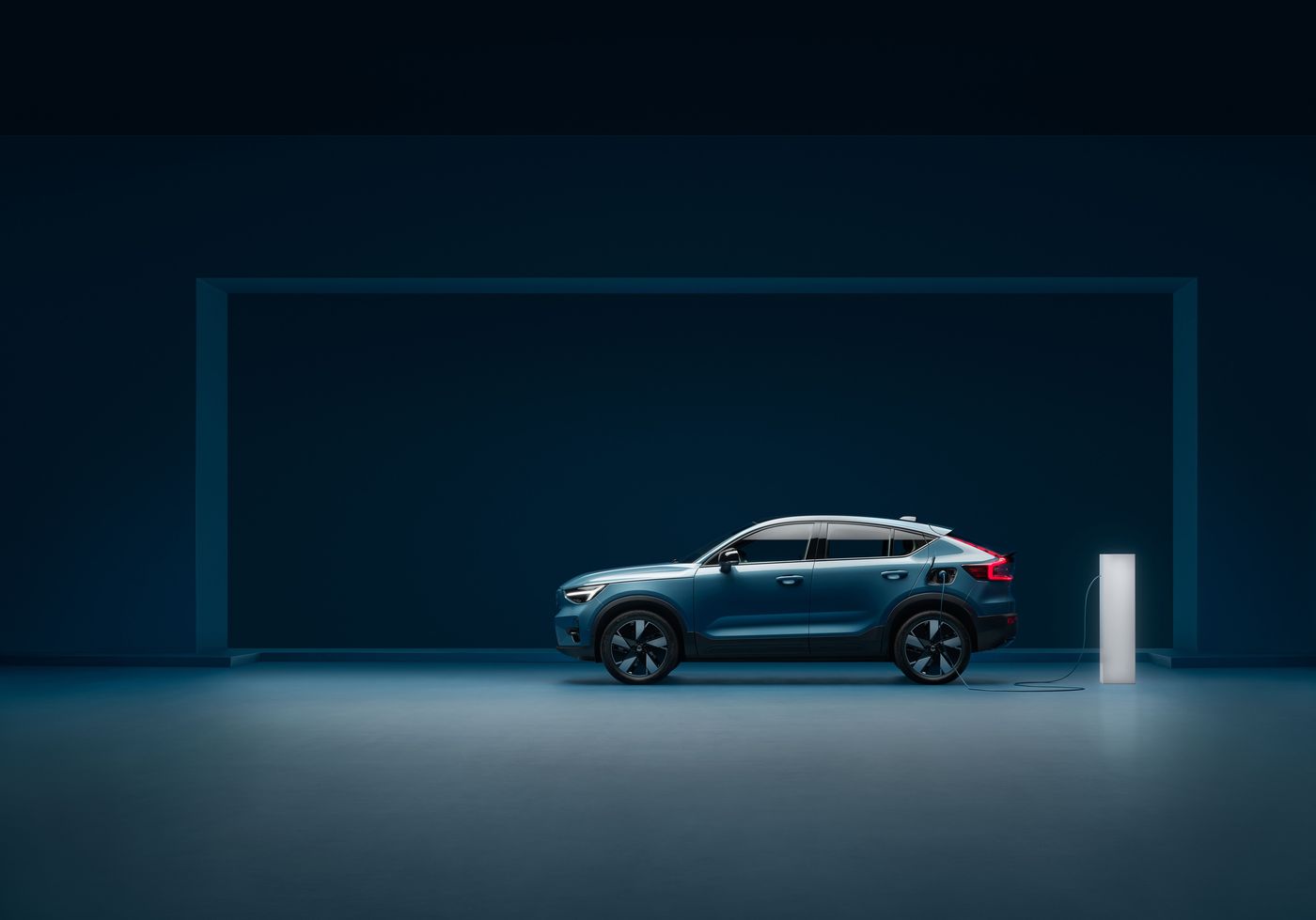 Volvo inaugura el nuevo Centro Tecnológico en Estocolmo para su objetivo de que antes de 2030 todos sus automóviles sean eléctricos y está contratando talentos