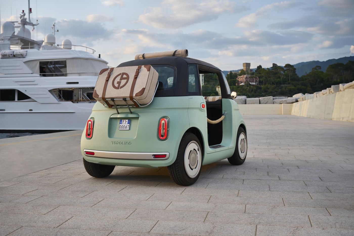 Vuelve el Fiat Topolino, ahora más playero y cien por cien eléctrico como cuadriciclo que es posible conducir desde los 15 años de edad